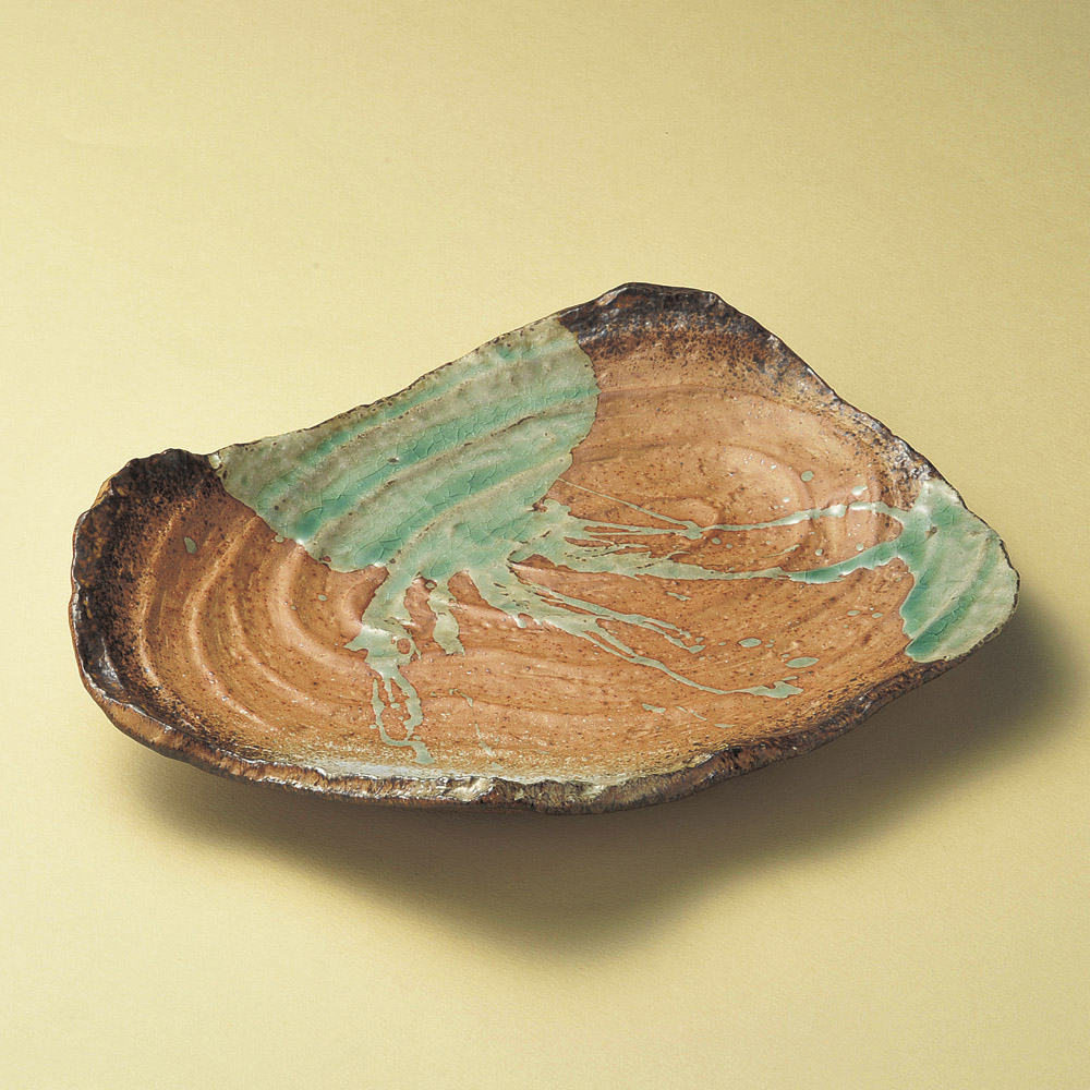 19606-108/노부라쿠풍 소용돌이 조각 한 접시